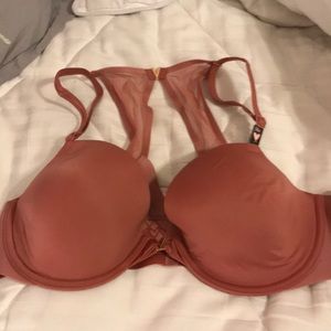 Victoria’s Secret sexy Illusion front-close bra